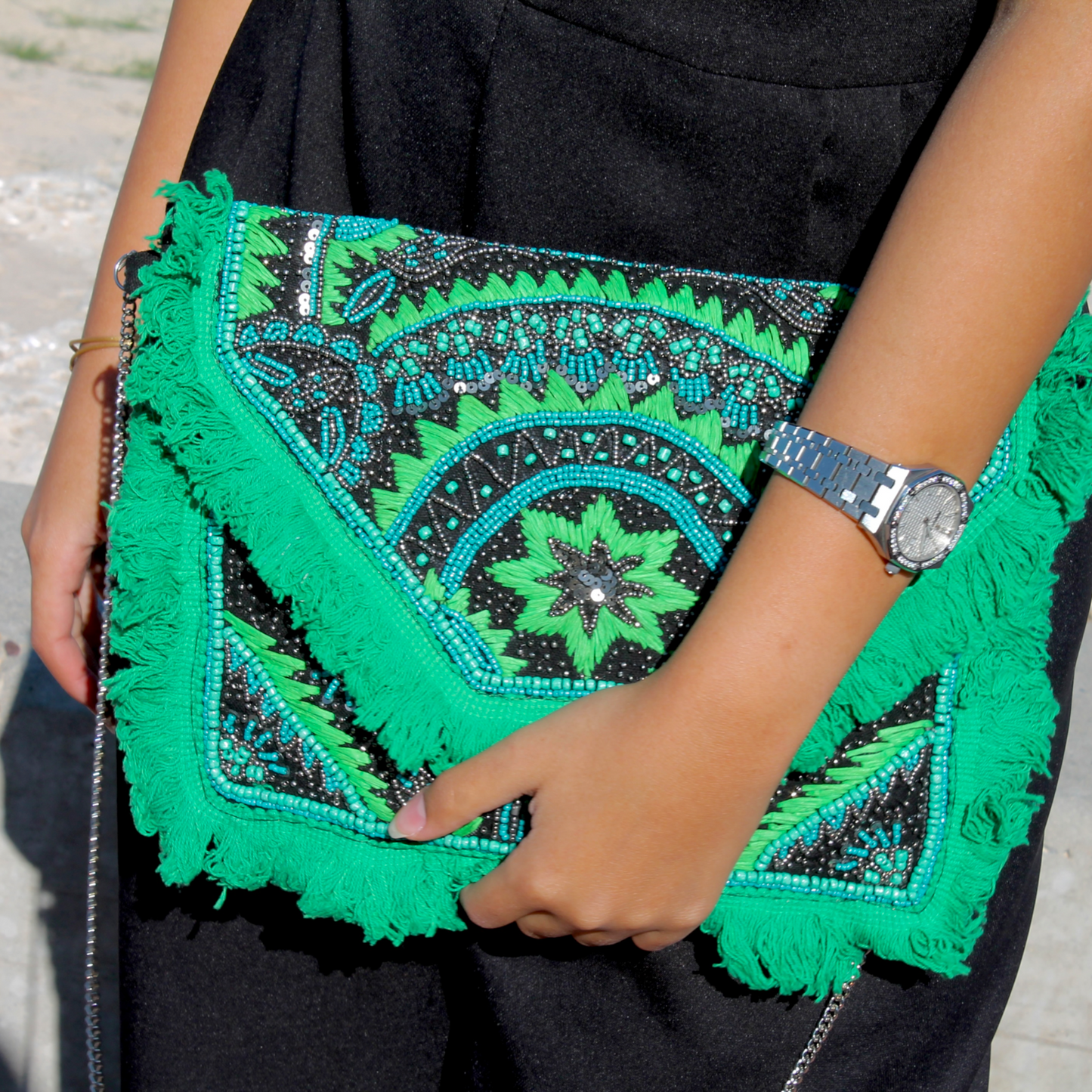 Green beads clutch