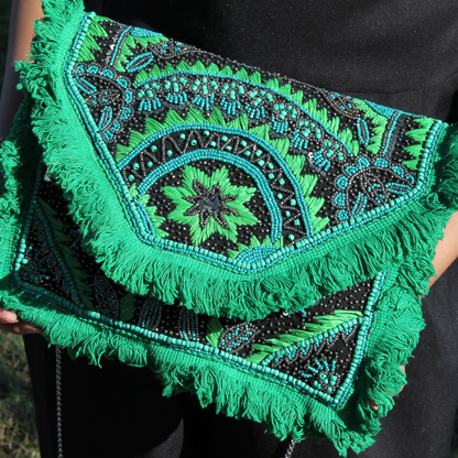 Green beads clutch